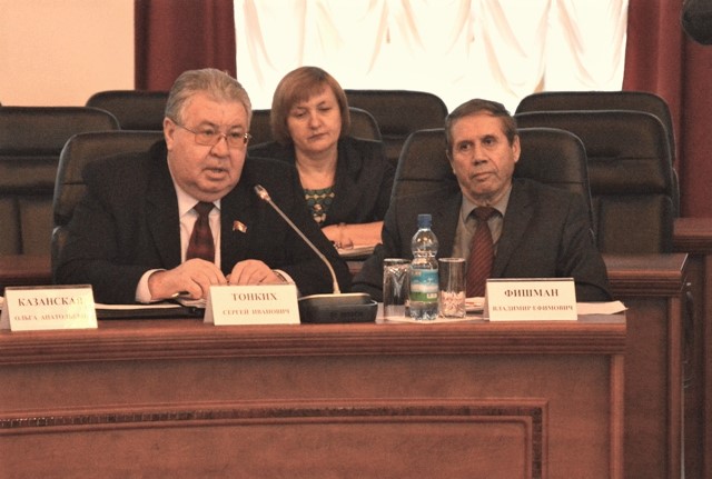 Депутаты Заксобрания от КПРФ раскритиковали законопроект о согласовании встреч с населением