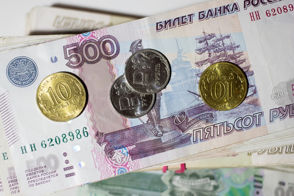 Совет Федерации одобрил закон о прожиточном минимуме в размере 14 375 рублей