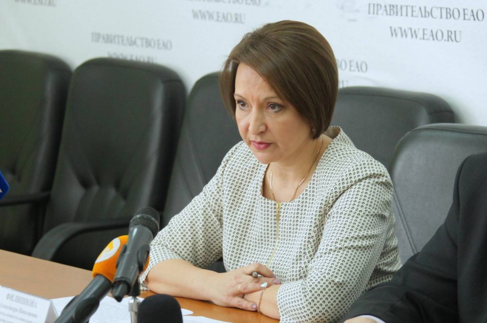 Александра Филиппова официально сменила Елену Лагошину на посту вице-премьера правительства ЕАО