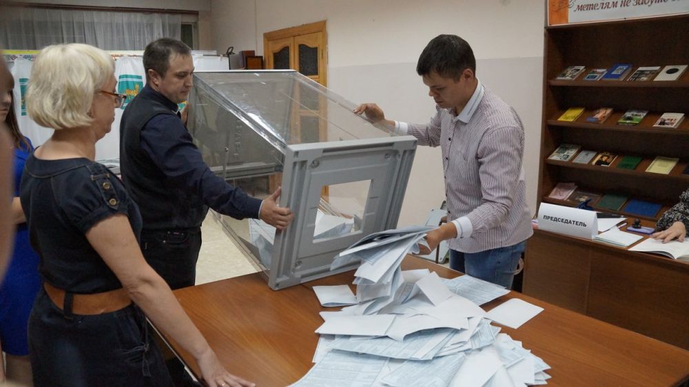 В ЕАО закрылись избирательные участки, начался подсчёт голосов