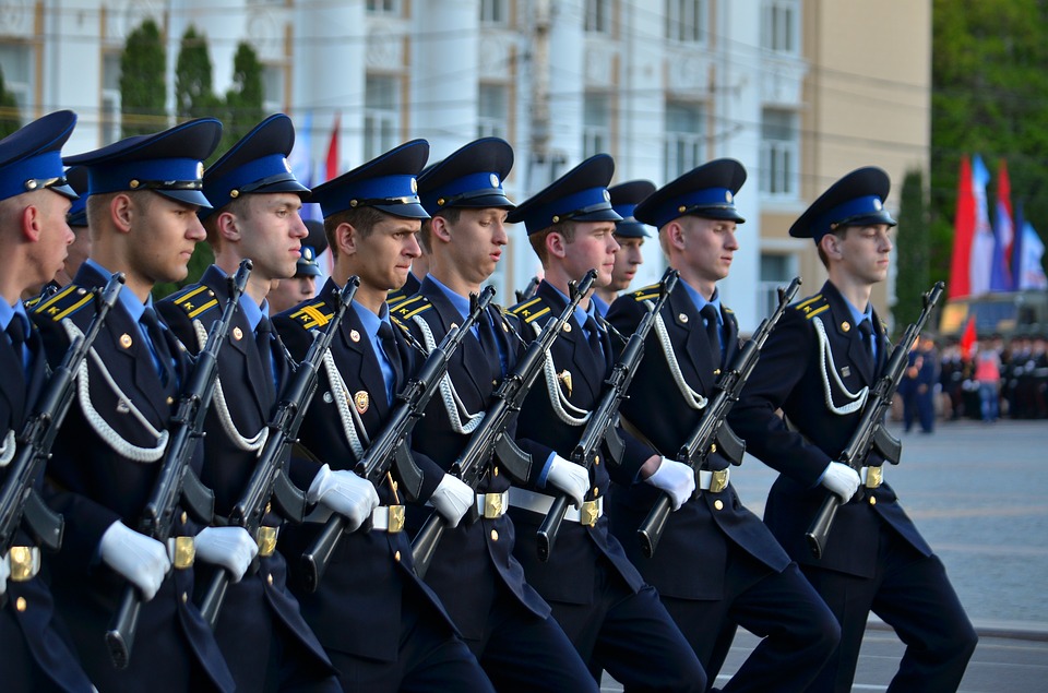 Путин увеличил численность вооруженных сил на 137 тысяч человек