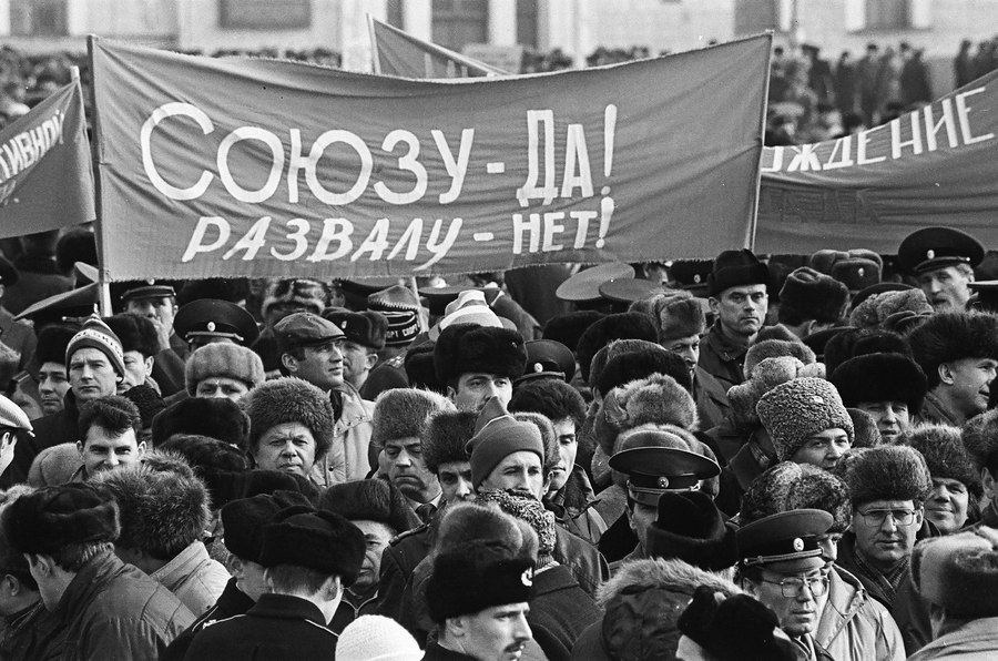 О распаде Советского Союза сожалеет более половины россиян