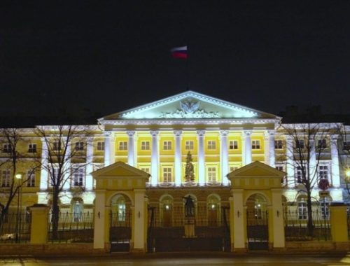 Мэрия Петербурга подключит себе эротические каналы за счет бюджета