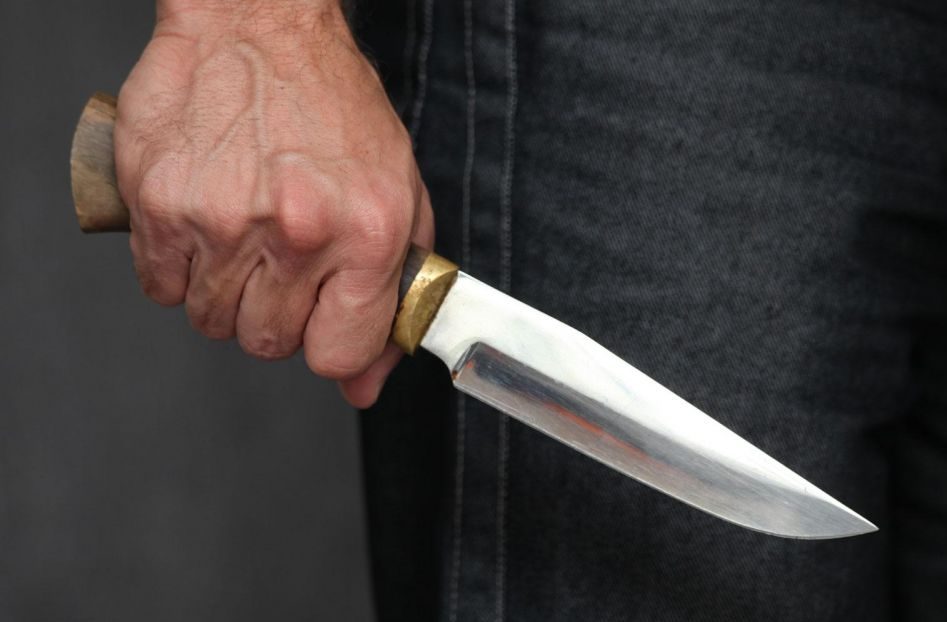 Житель ЕАО ударил ножом знакомого, а труп спрятал в сарае