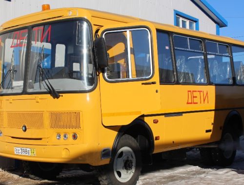 Почти месяц дети из сёл Алексеевка и Опытное поле не могли попасть в школу из-за износа колёс у автобуса