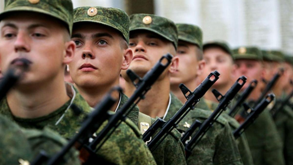 В России могут отменить военный призыв
