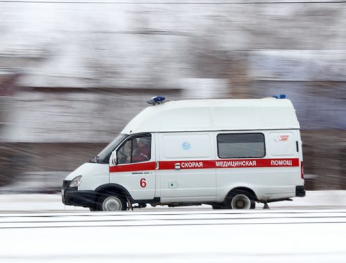 До 27 возросло число сотрудников скорой помощи, решивших уволиться из-за принуждения к вакцинации в Облученском районе
