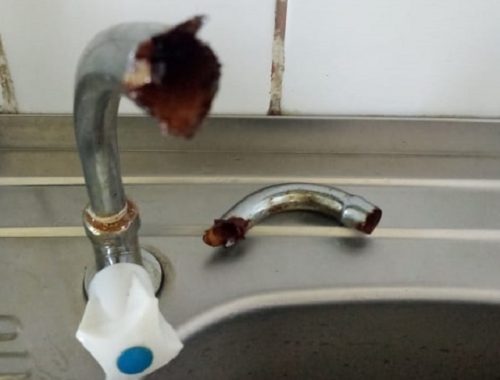 Ржавую воду вынуждены пить жители села Камышовка