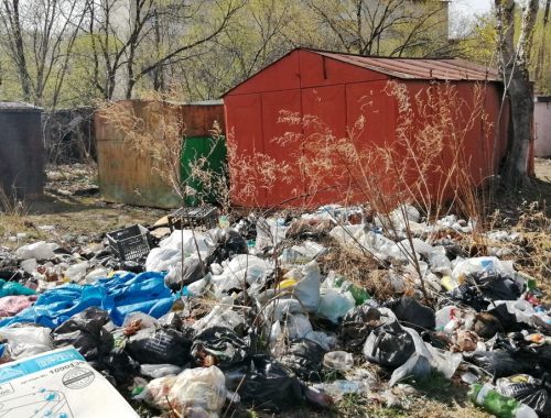 Мусорный коллапс надвигается на Биробиджан: старую городскую свалку закрыли, вывозить отходы некуда