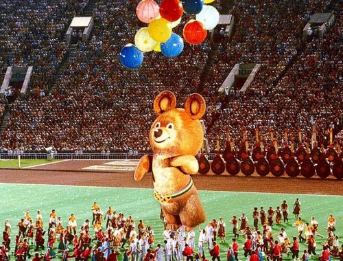 «До свиданья, наш ласковый Миша»: 40 лет назад в Москве завершились XXII Олимпийские игры