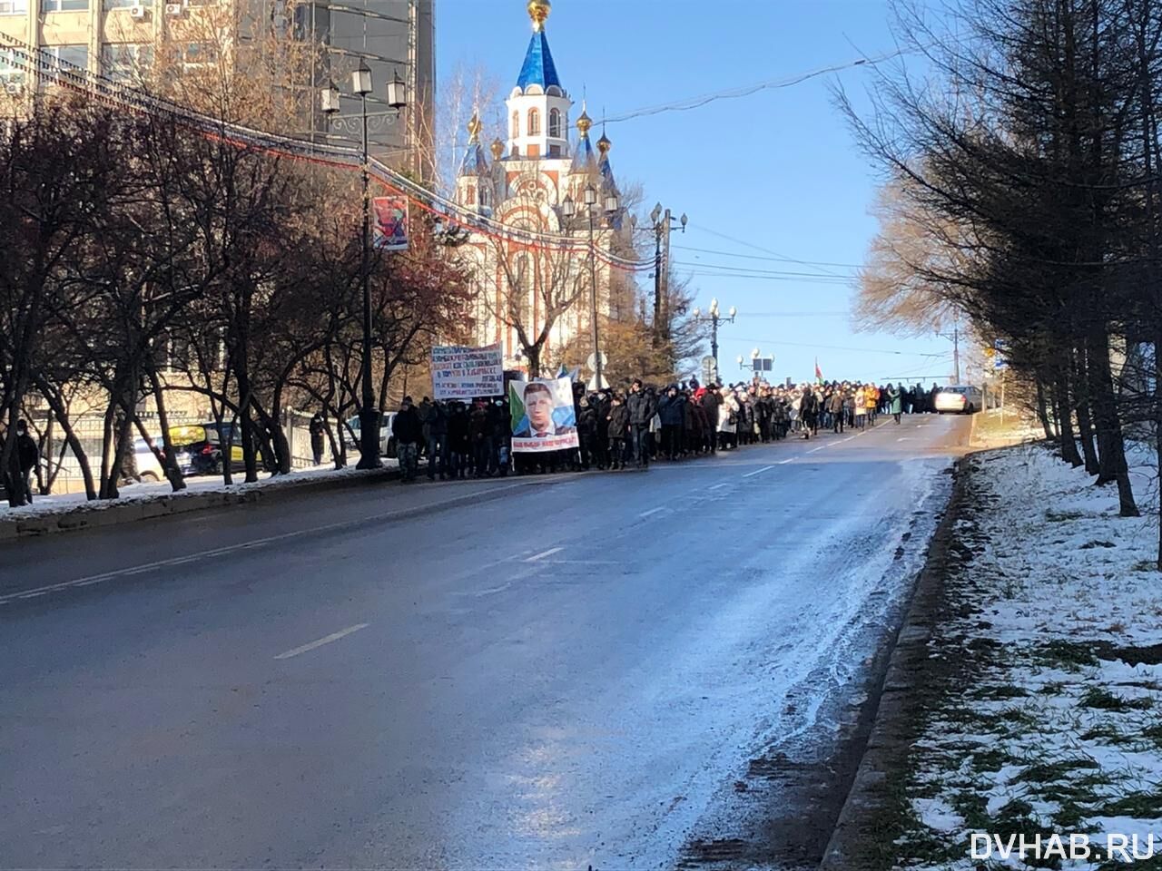 Новыми задержаниями отмечен традиционный субботний митинг в Хабаровске