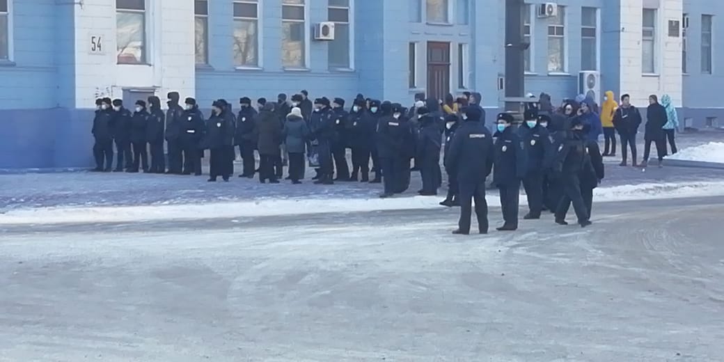 МВД проверяет информацию о найме спортсменов, для нападения на полицию во время митинга в Москве