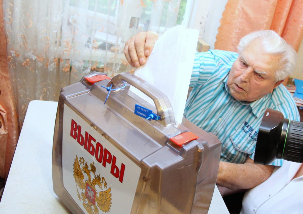 Переплюнули всю Россию: ЕАО — рекордсмен по «надомному голосованию» в Госдуму