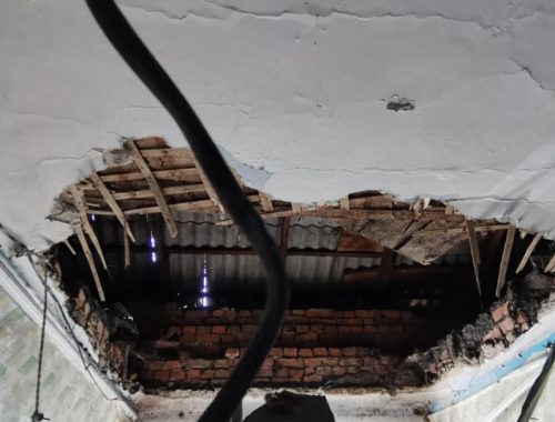 Потолок обрушился в одном из жилых домов Биробиджана — следком начал проверку