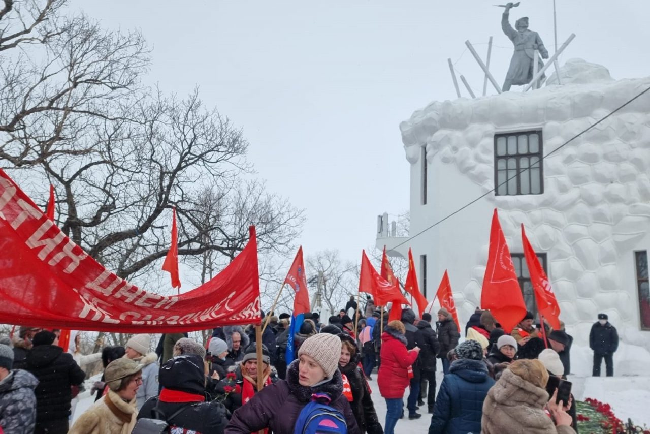 Дальневосточные коммунисты приняли участие в масштабном мероприятии в честь 100-летия Волочаевского боя