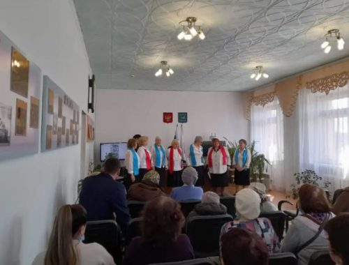 В Николаевке состоялась презентация сборника «Дети войны Смидовичского района»