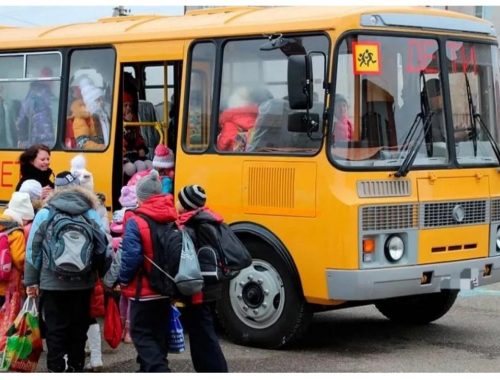 В Ленинском районе ЕАО дети три месяца не посещали школу из-за отсутствия водителя автобуса