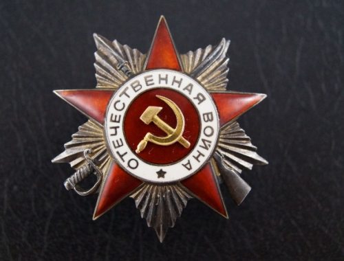 В ЕАО наследникам ветерана вернули Орден Отечественной войны, который двадцать лет хранился в архиве суда