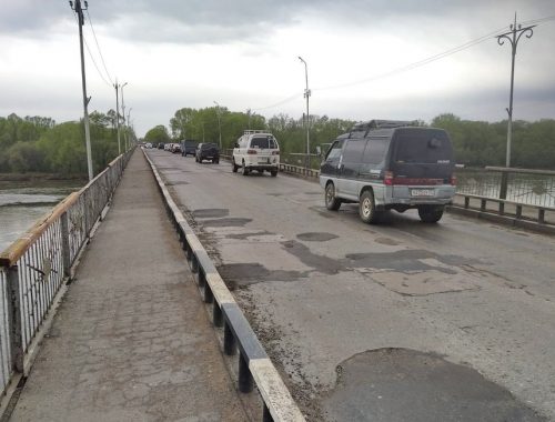 «Реконструировать нельзя построить»: будущее аварийного моста в Биробиджане повисло в воздухе