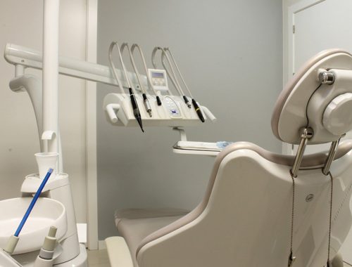 Россия рискует остаться без стоматологического оборудования и медикаментов