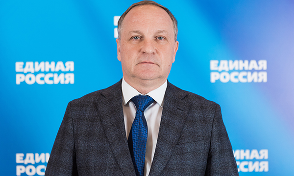 Во Владивостоке завершено следствие по делу бывшего мэра-единоросса. Его обвиняют в получении взяток на 38 млн рублей