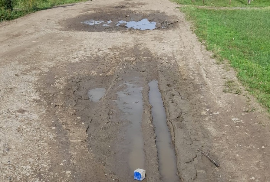 Дорогу в Биробиджанском районе отремонтируют с помощью прокуратуры