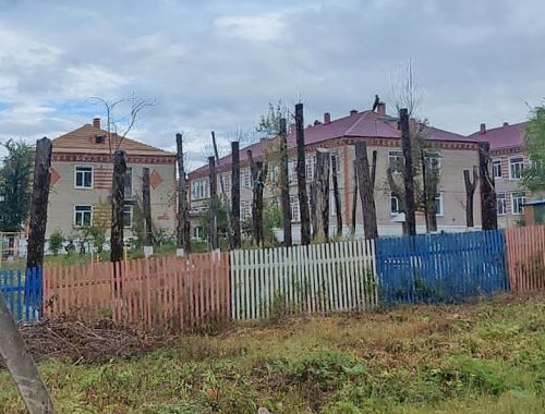 «Над нами издеваются?»: затянувшийся ремонт детсада возмутил жителей Теплоозерска