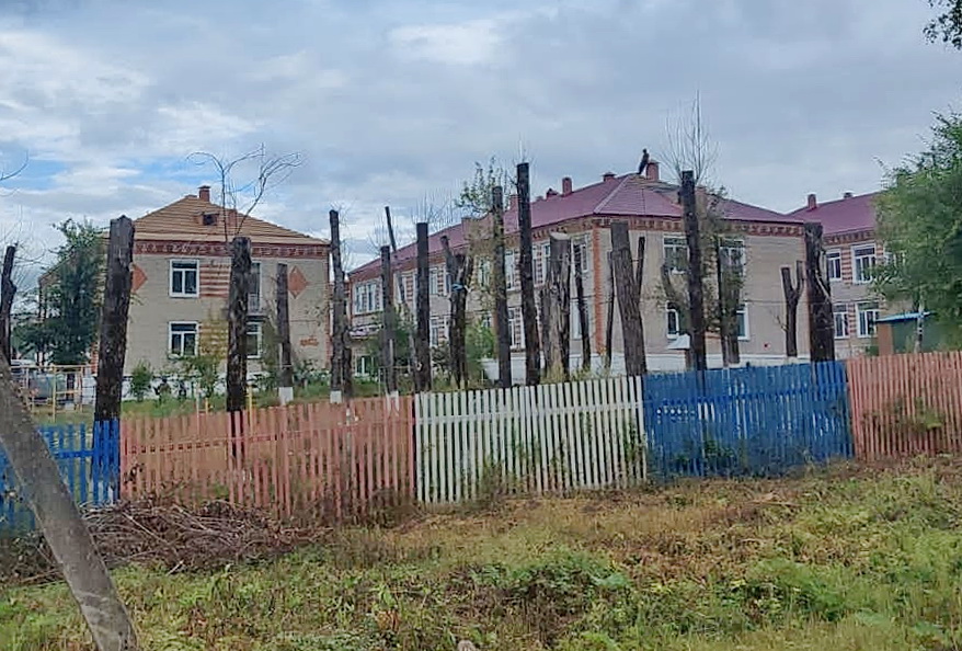«Над нами издеваются?»: затянувшийся ремонт детсада возмутил жителей Теплоозерска