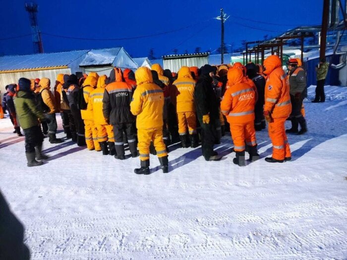 1500 рабочих газоконденсатного месторождения бастовали на Сахалине, требуя выплаты зарплаты