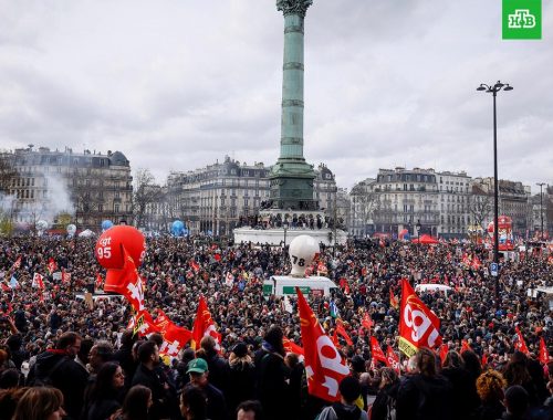 Более миллиона человек приняли участие в акциях против повышения пенсионного возраста во Франции