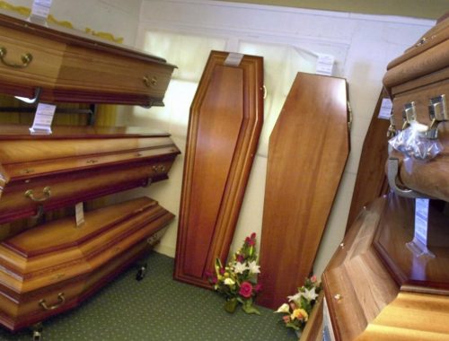 Гробы и кремация вышли в лидеры по росту цен в России