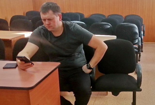 Судебное заседание по «делу Головатого» не начинали более получаса из-за опоздания экс-градоначальника